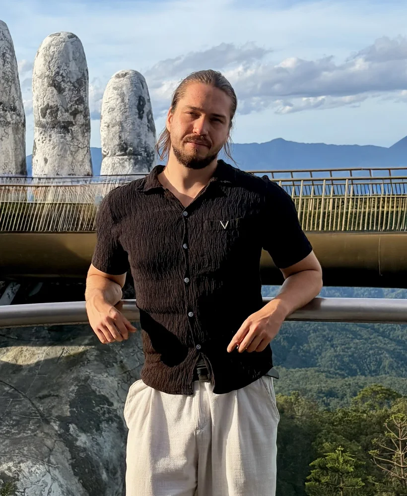 Ruslan Akhmetvaleev at the Golden Bridge in Da Nang